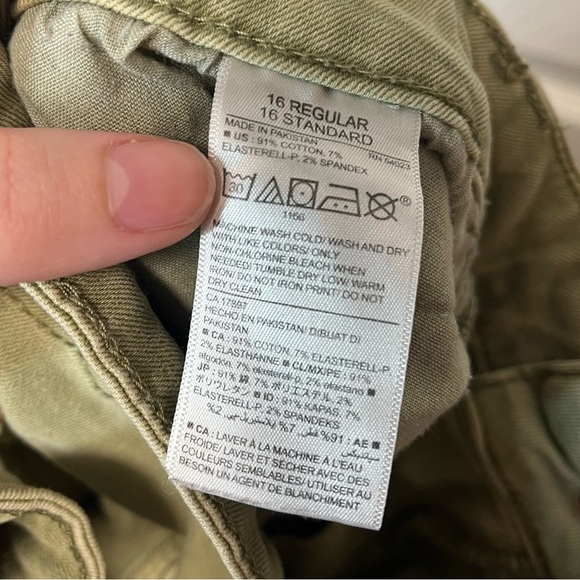 Old Navy Midrise Rockstar Leaf me Alone Olive Green Jeans size 16 - Picture 4 of 6
